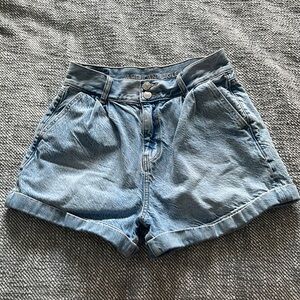 American Eagle Denim Mom Short